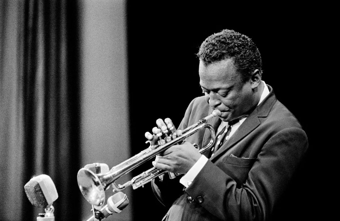 Miles Davis - frame concerto 1964 - Milano